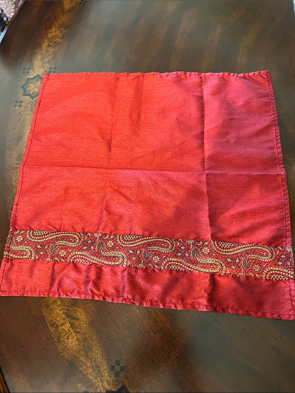 Red Paisley-Accent Decorative Table Square